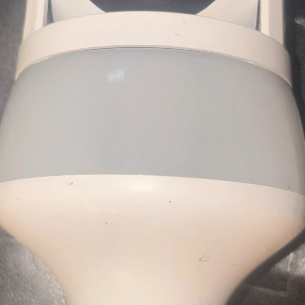 SMART BULB SECURITY CAMERA! FITS ON LAMP! 360• VIEW